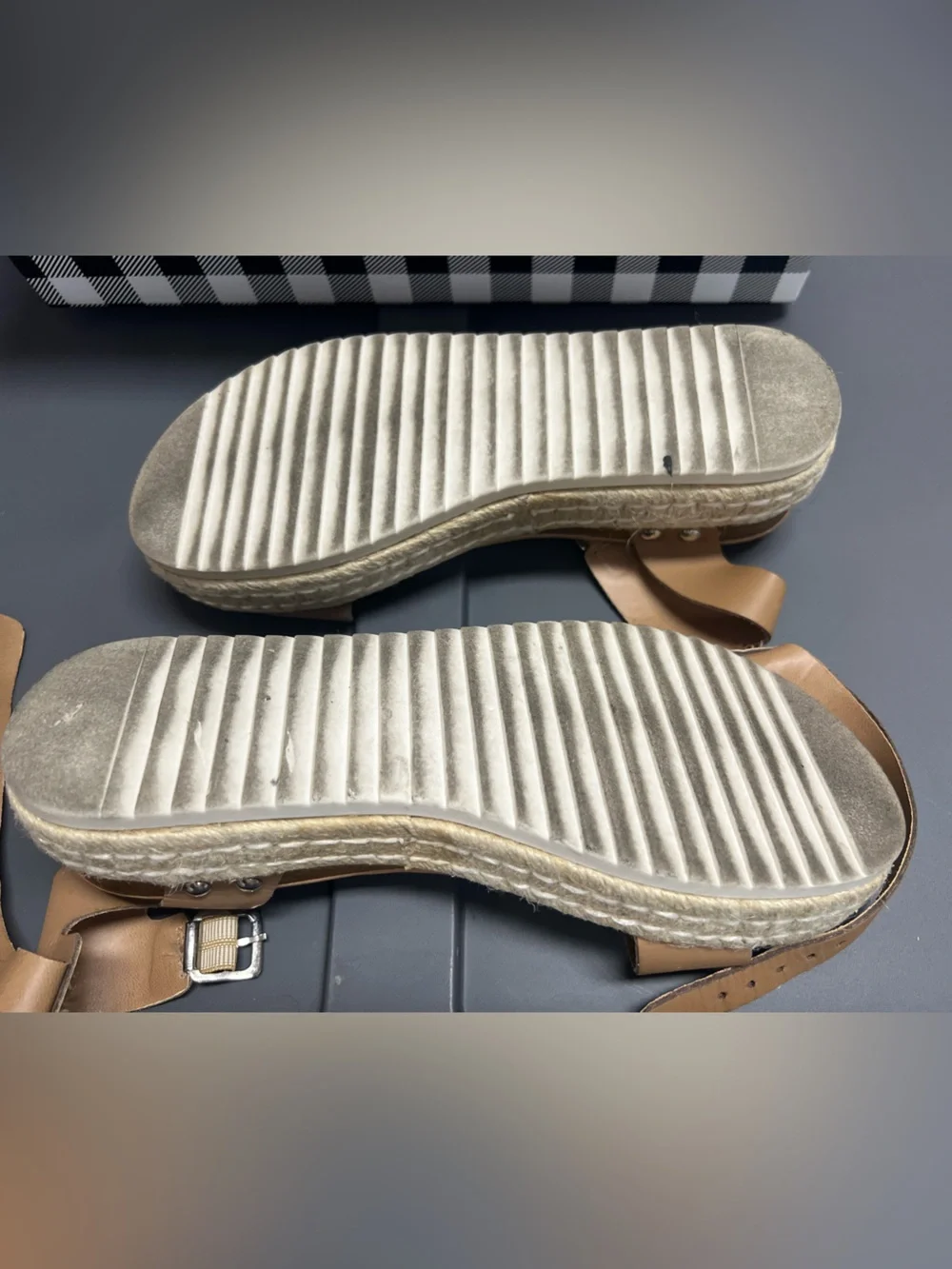 Platform sandals